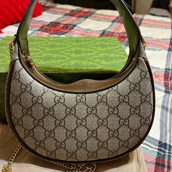GG Brown mini moon Shoulder Bag with GG Monogram and Gold Hardware - Picture 4 of 12